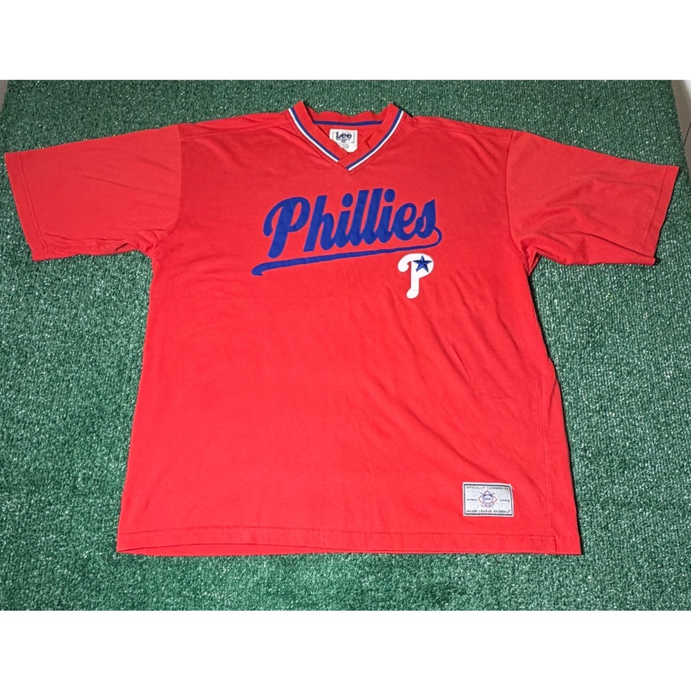 Vintage Lee Sport Philadelphia Phillies MLB V-Neck T-Shirt Red Mens XL 0356